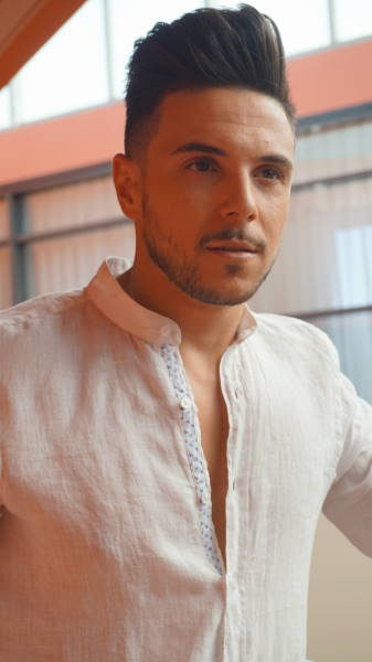 Camisa de cuello mao