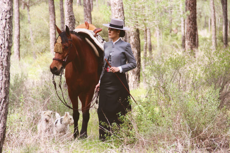 sndra y caballo a reata amazona a reata