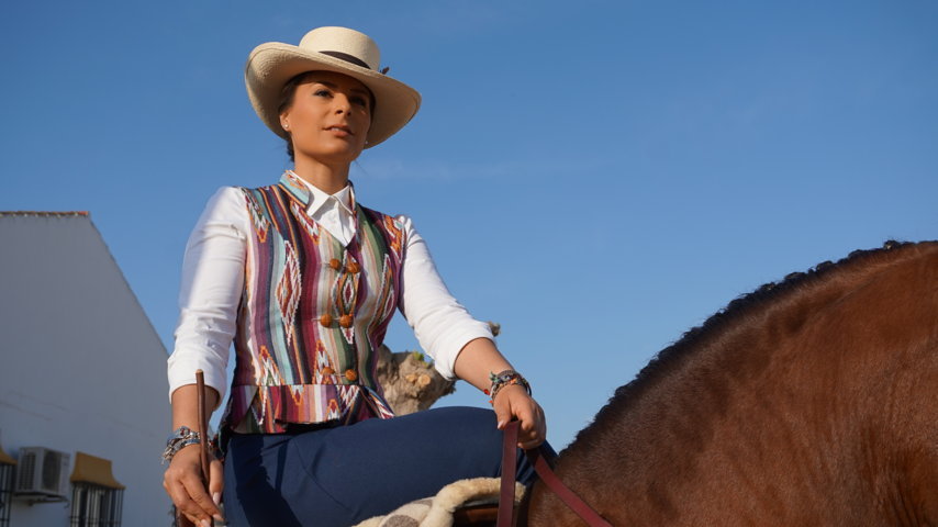 Chalequillo de mujer para montar a caballo - Roberto Garrudo
